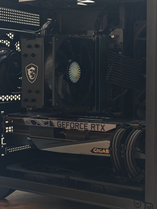 14-ядрен RTX 3080 / 32GB RAM / Intel 13500 / 512GB NVME Геймърски Компютър
