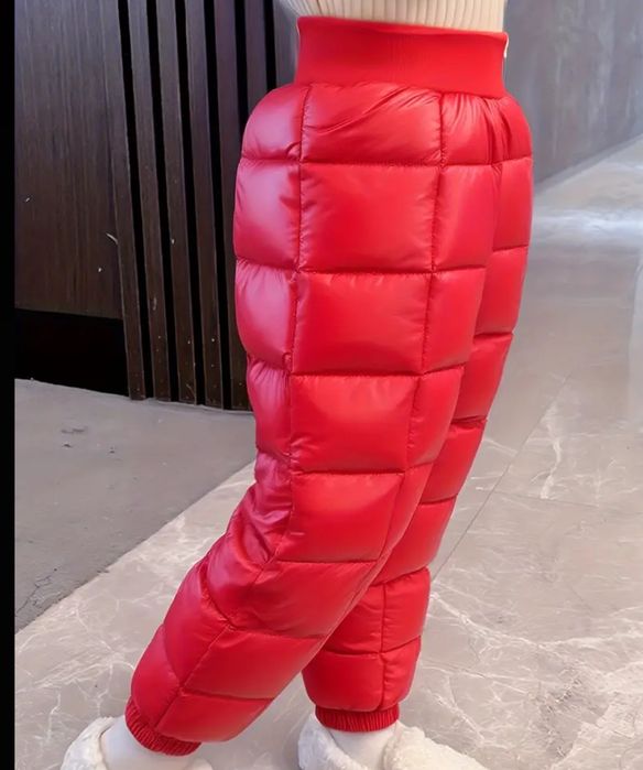 Продам костюм для девочки.