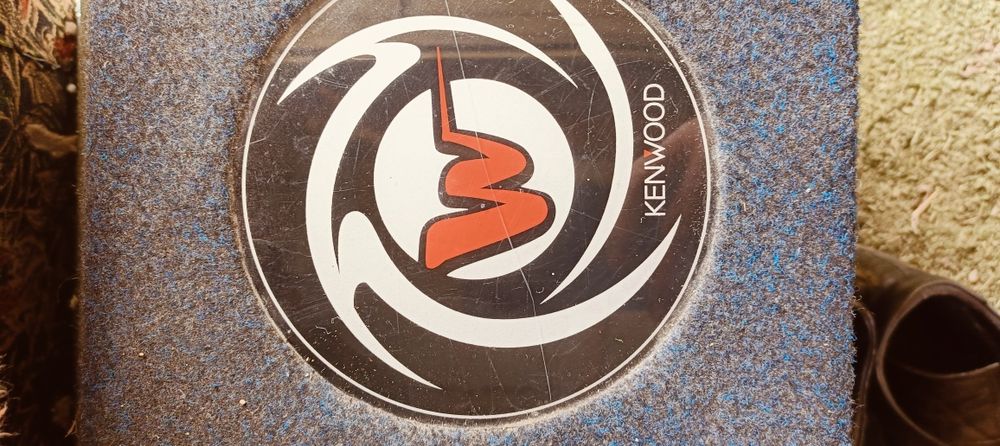 Stație amplificare auto JBL