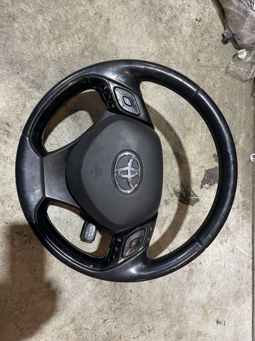Волан Тойота Ц-ХР (volan toyota C-HR)