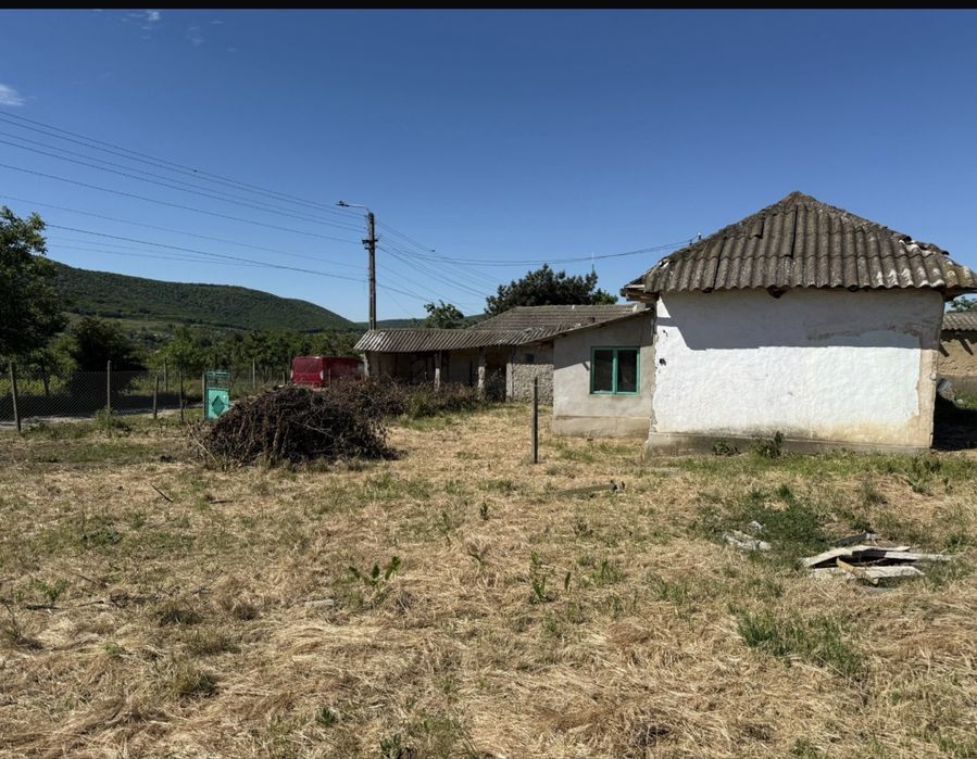 Vând casă oras babadag
