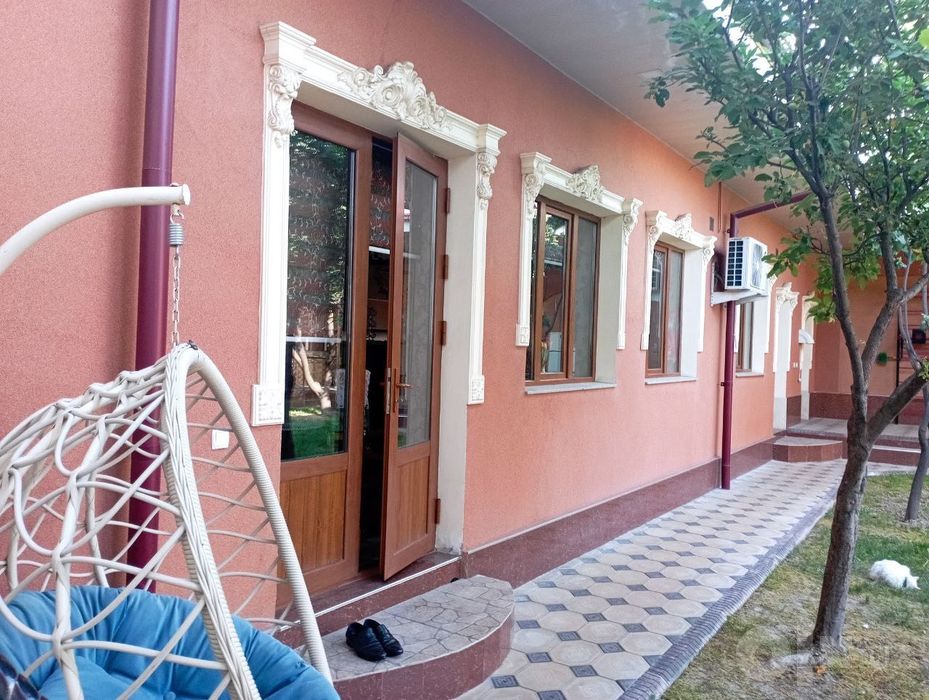 Продаётся просторный частный дом в Учтепинском районе