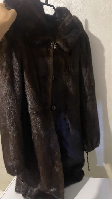 Продам норковую шубу
