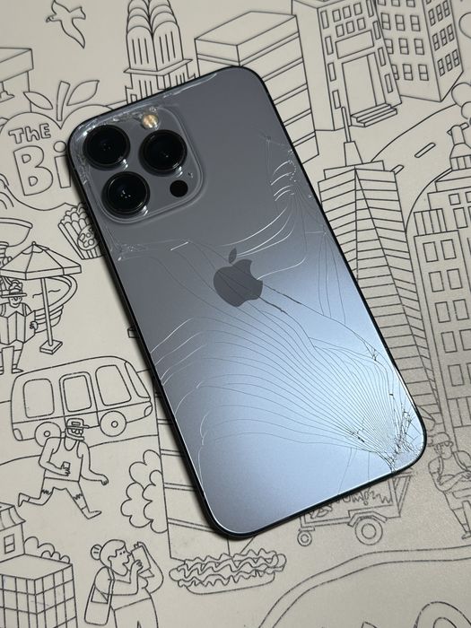 Iphone 13 pro sierra blue