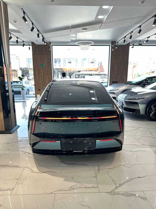 XPENG P7 Next 750 km full pozitsiya rasmiy sotuvda