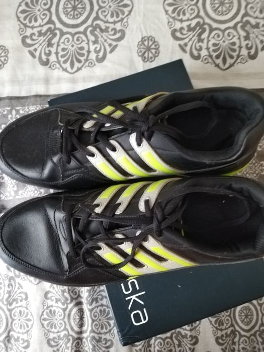 Мужская обувь, это для ходьбы , или бега.