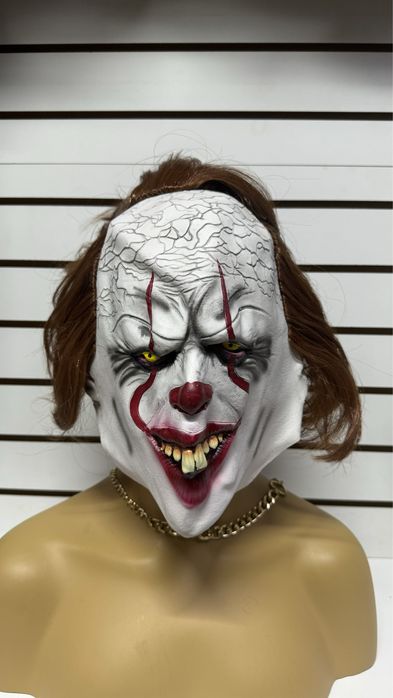 Маска на хэллоуин