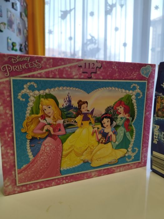 4 броя пъзели на Дисни Disney и един от 500