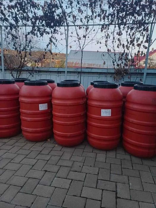 Vand butoaie din plastic