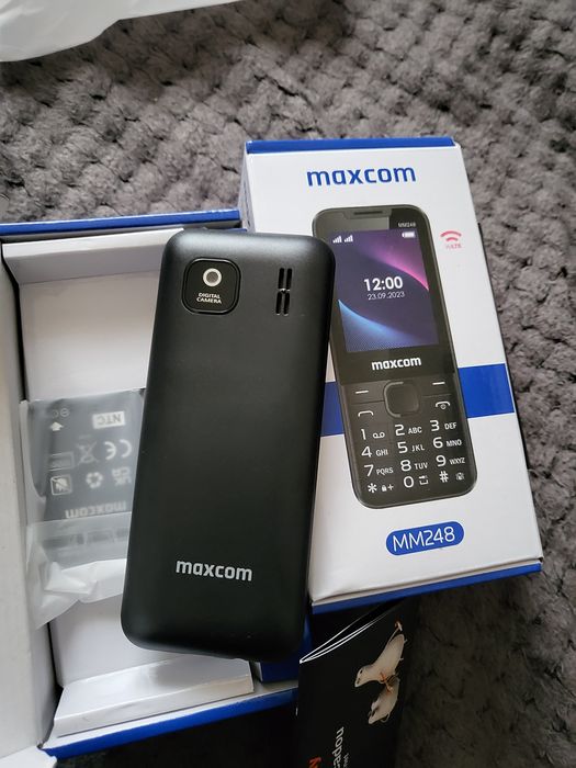 Vand telefon maxcom dual sim