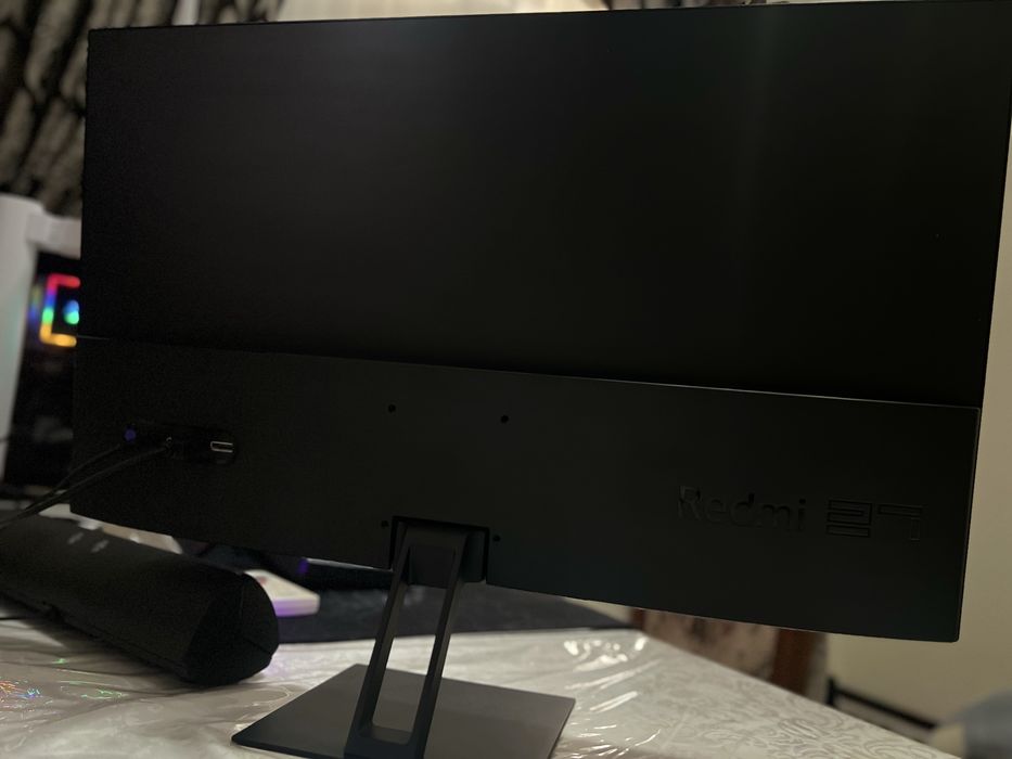 Monitor - 180 Hz - Redmi 27 “