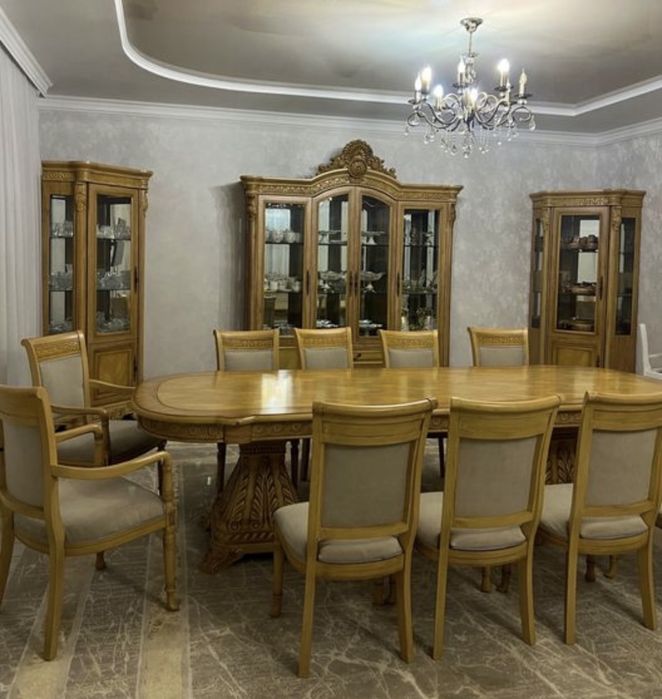 Продам гостиную.