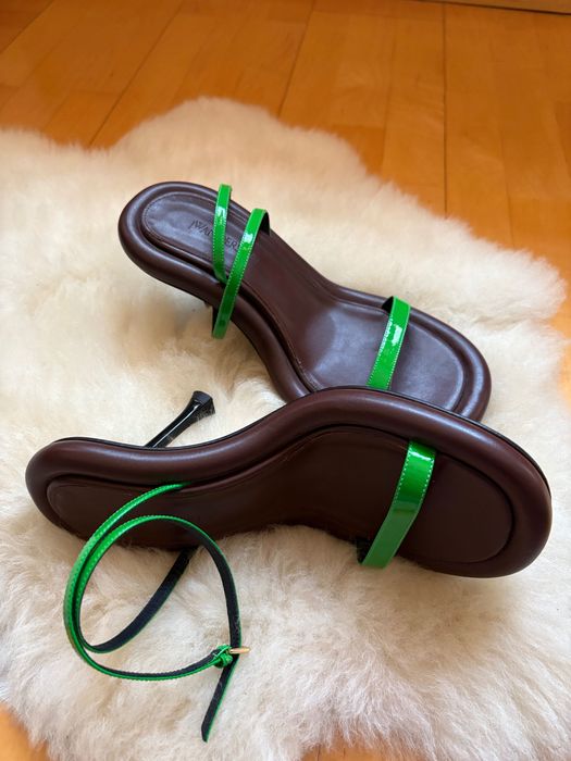 JW Anderson токчета