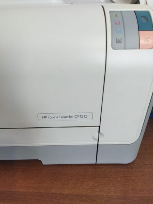 Продам цветной лазерный принтер