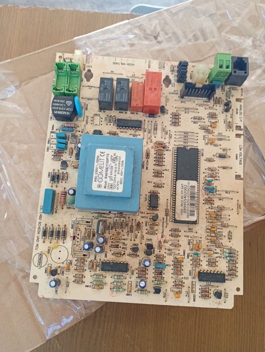 Vând placă electronică centrală termică ASTRON UNO,65100729