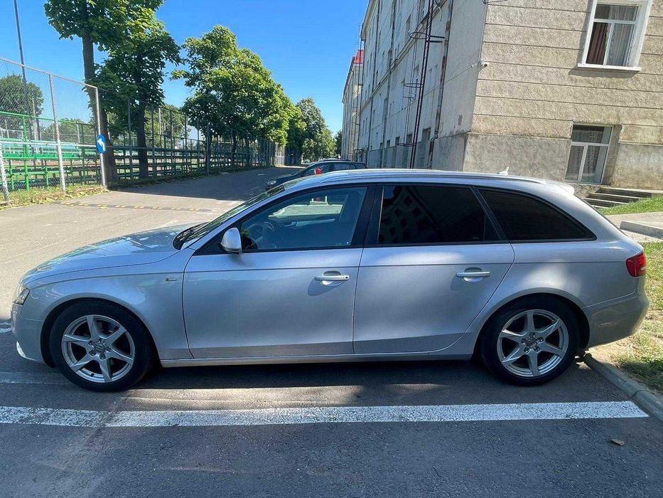 AUDI A4 2009 — imagine 2