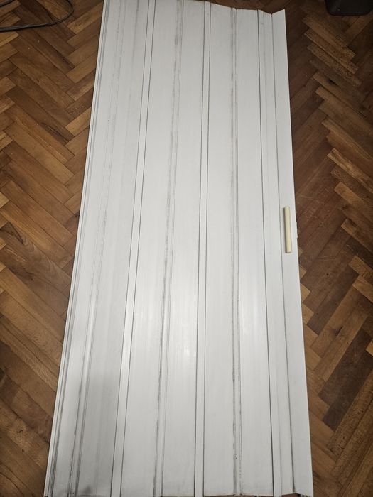 Сгъваема врата хармония Pvc