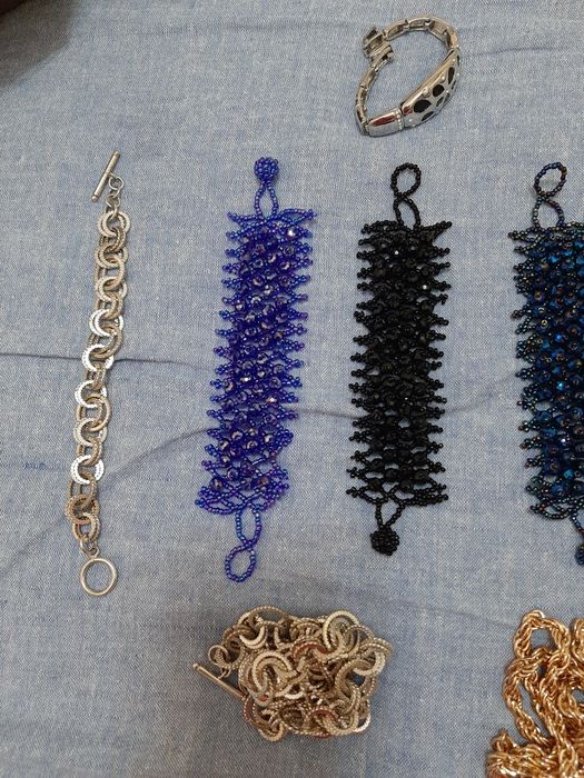 Бисер, бижутерия