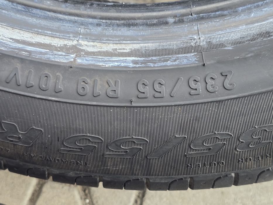 235 55 19 Pirelli