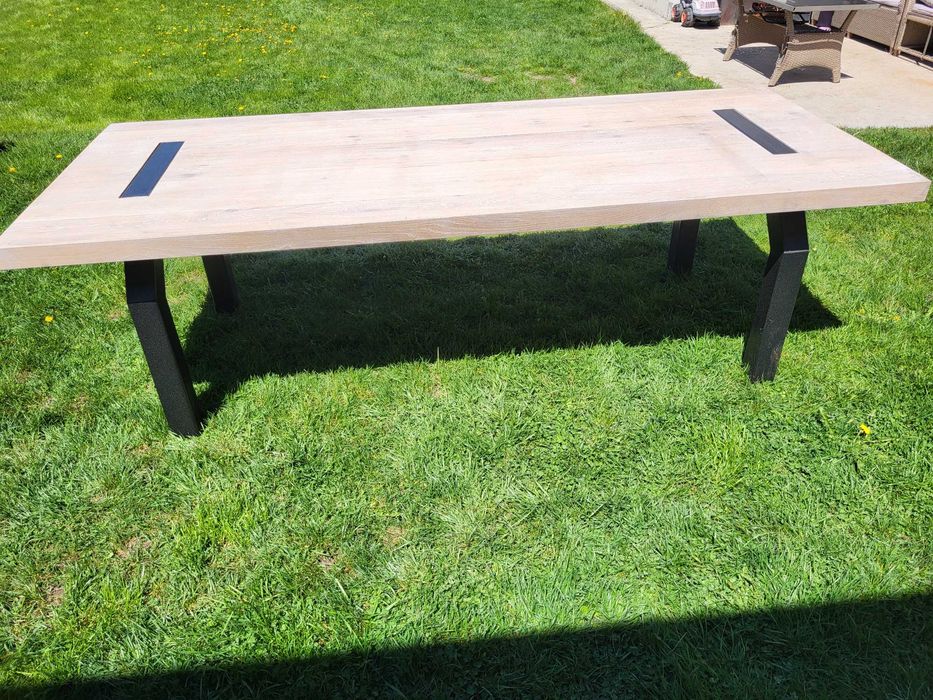 Трапезна маса за хранене