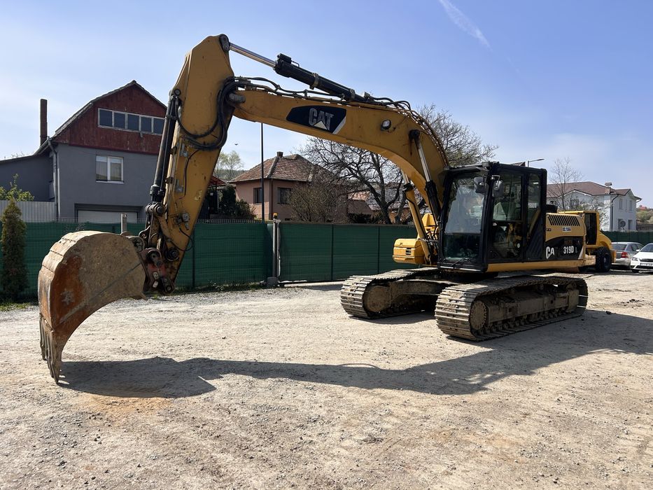 Excavator Caterpillar 319 D Cat