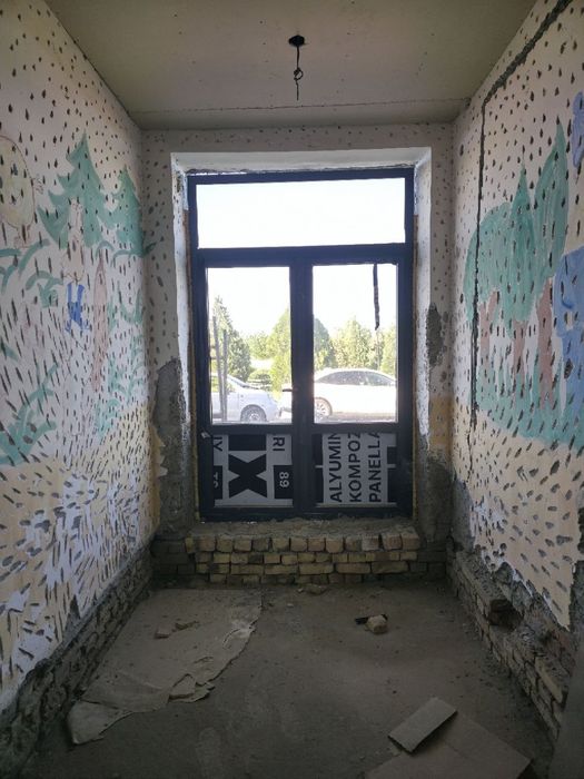 Нотурар Бино сотилади. ХАЛКОБОД центр