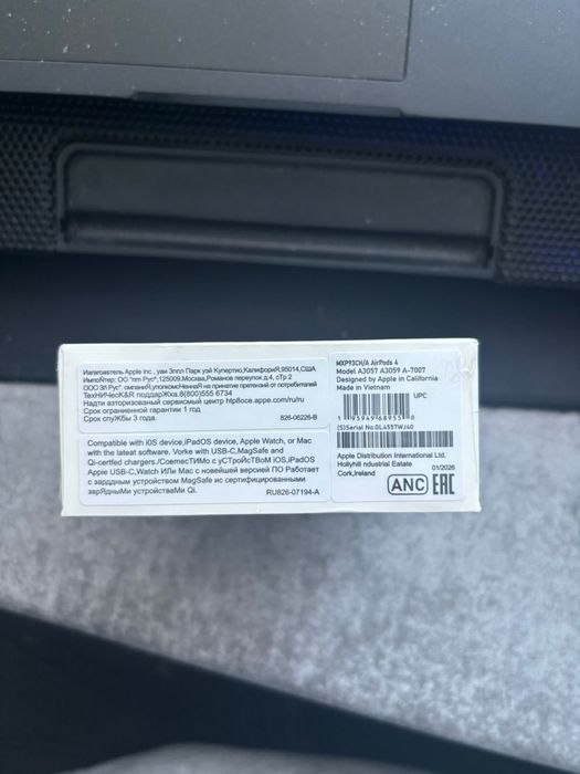 Продам AirPods 4 серии