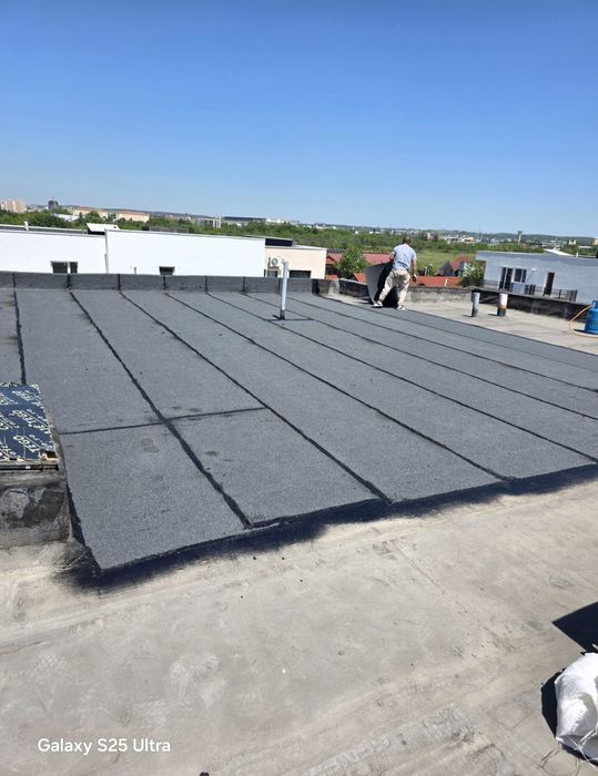 Hidroizolații / terase  / fundații  / izolații  / Acoperișuri