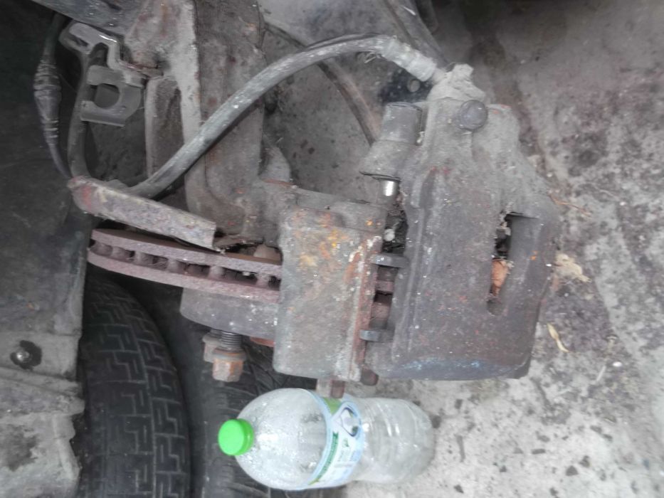 Ляв и десен шенкел за Ауди А3 8P 2004 г.1.6 FSI 16в 116 к.с