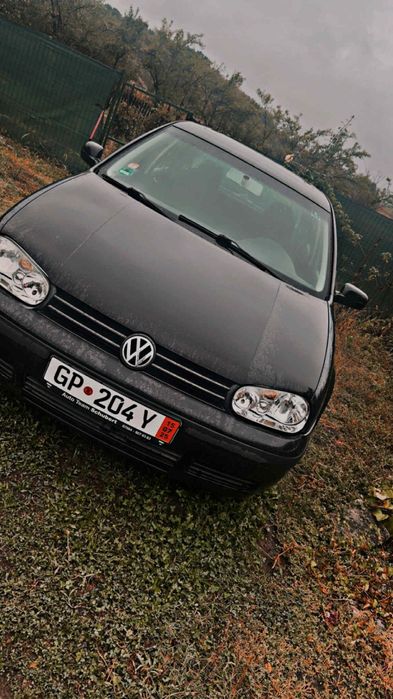 Vând golf 4 stare ff bună!