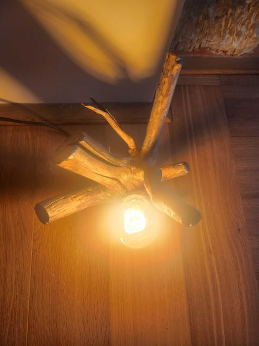 Продавам уникална лампа