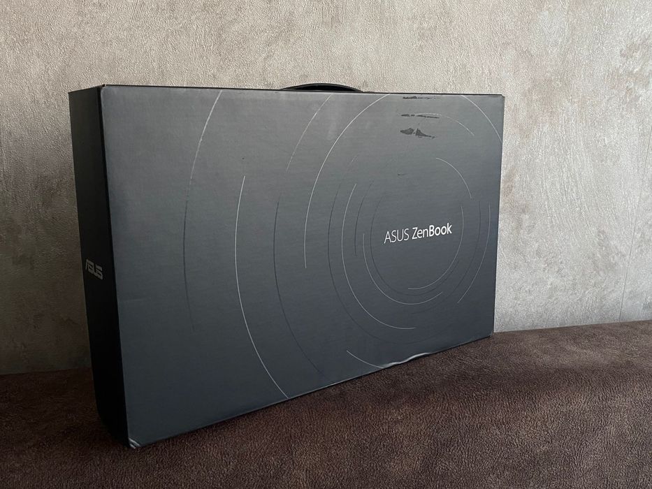 Ултрабук ASUS zenbook 14 8/512