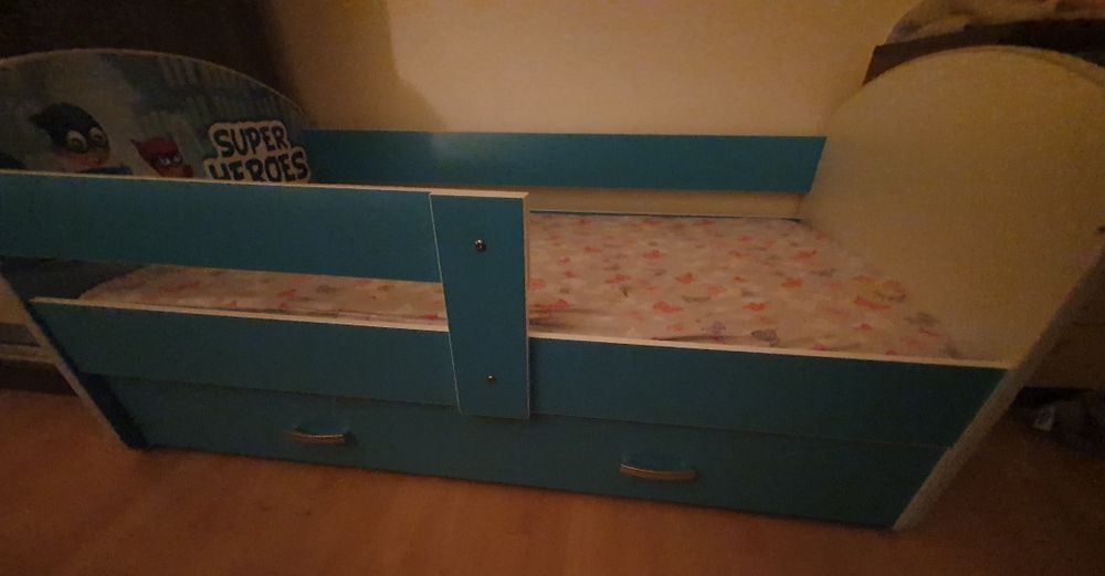 Pat copii eroi in pijama 140*80