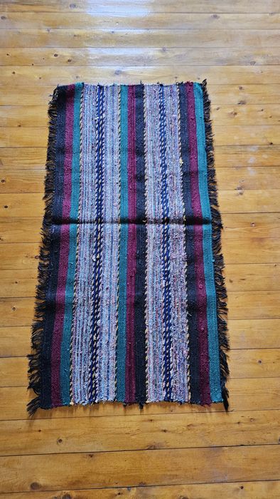 Продавам Килими - Пътеки - Черджета