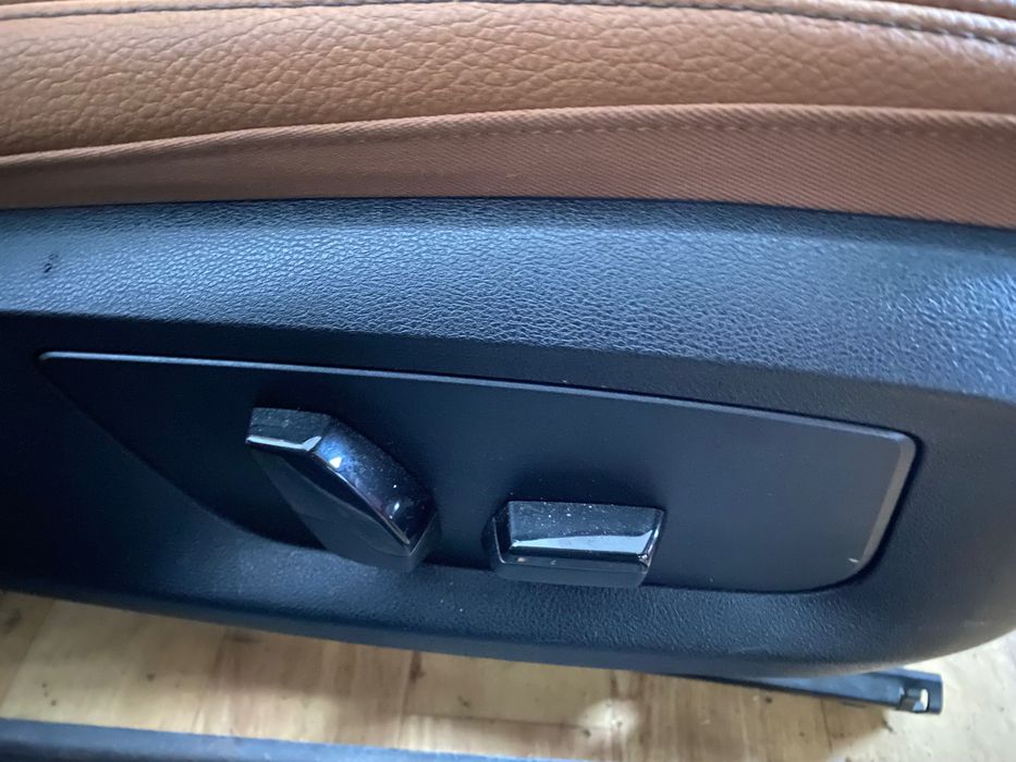 Bmw G30 кожен салон