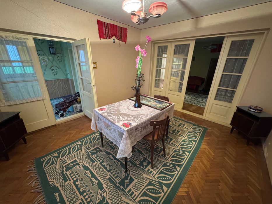 Casă cu teren de vânzare în Comuna Hotarele, Jud. Giurgiu