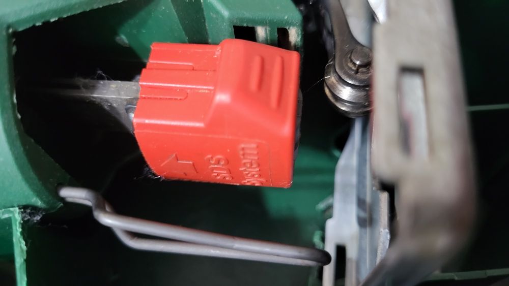 Vând fierăstrău pendular Bosch- PST 700 E