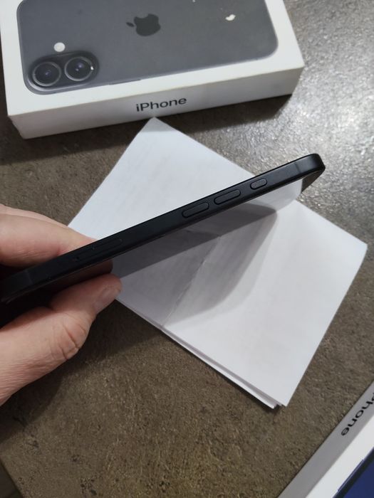 iPhone 16 Black , 128 GB