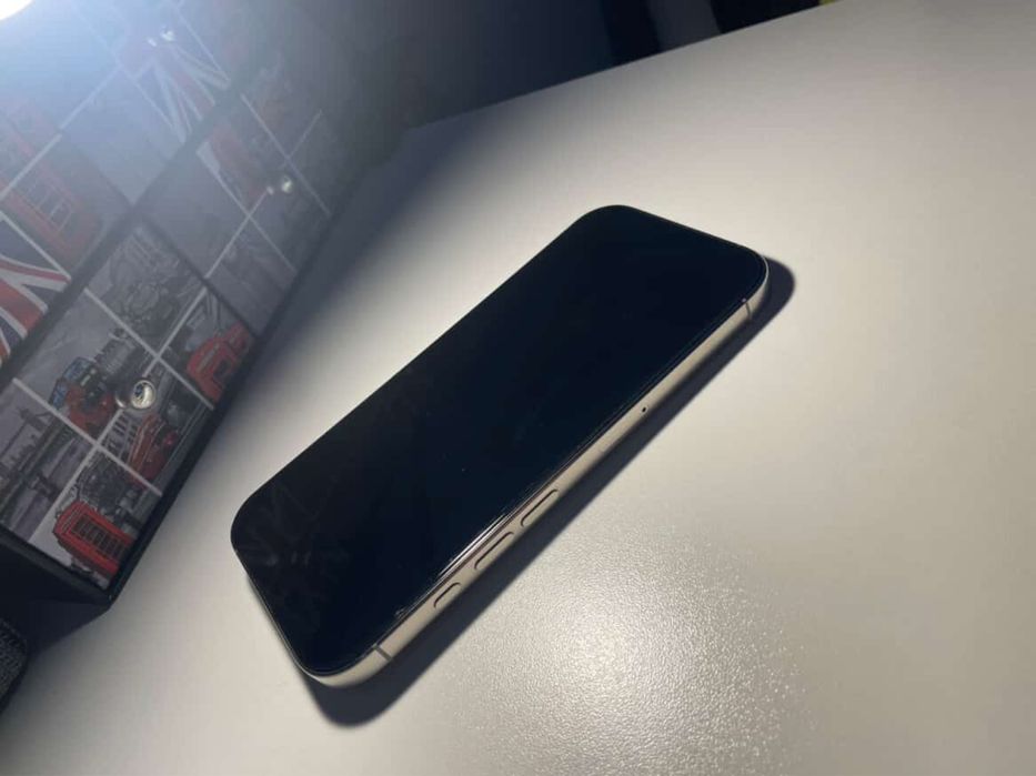 Iphone 16 pro 256 gb natural titanium