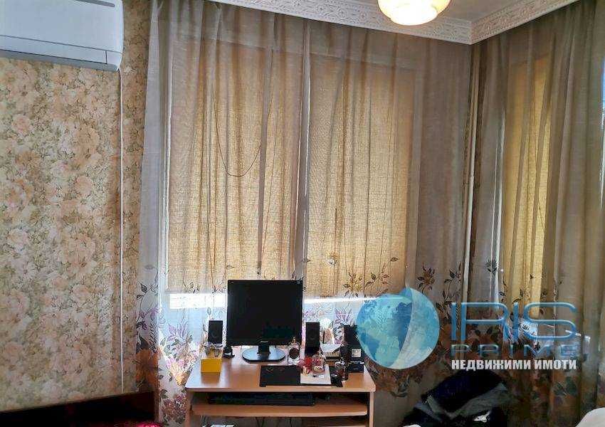 Продава се Многостаен апартамент в Шумен, Математическа гимназия - 115 кв.м за 1392 €/кв.м - Снимка #1