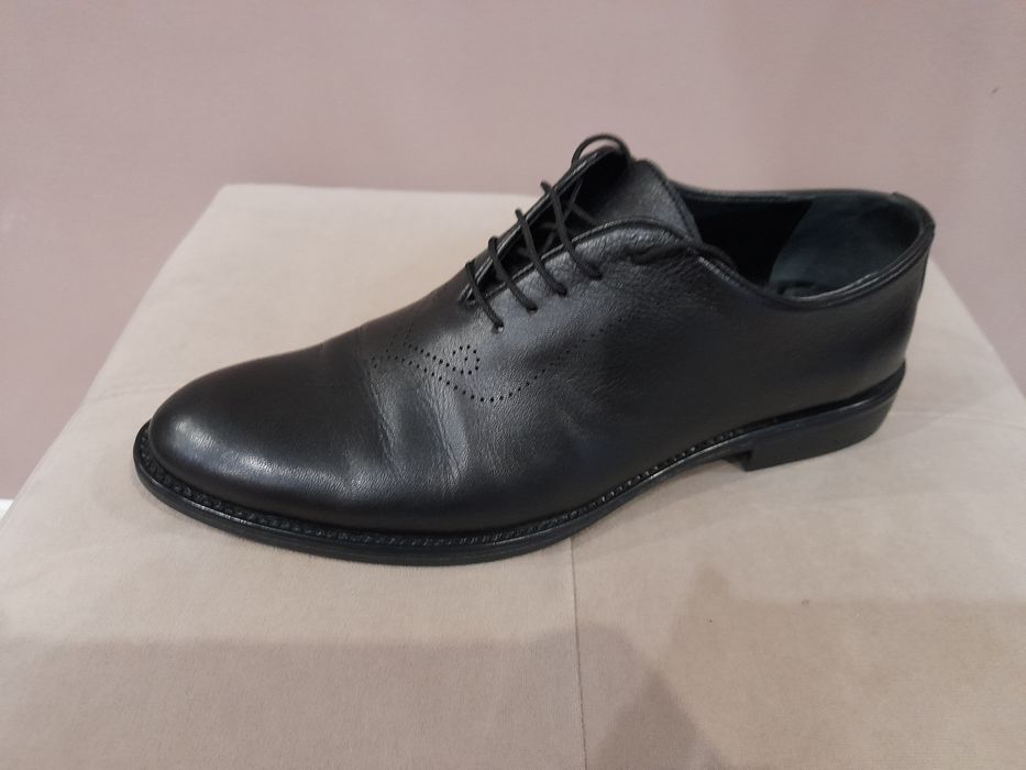 Черни Обувки от Естествена Кожа /гр. Пещра/