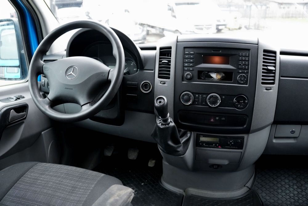 Vând Mercedes sprinter doka 6 locuri 213 facelift