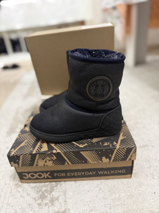 Продам уги на мальчки 30р