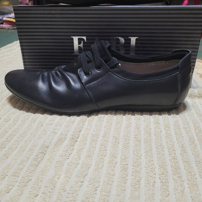 Продаётся мужская обувь