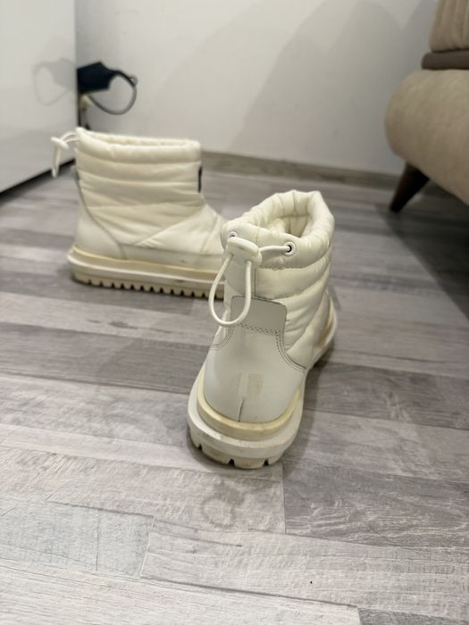 TOMMY HILFIGER  Дамси зимни боти