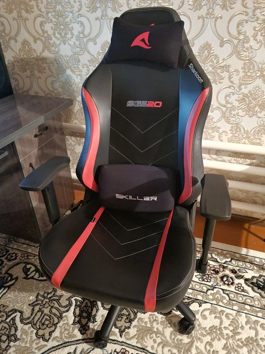 Kompyuter sotiladi 100% full komplekt SROCHNA PUL KERAK