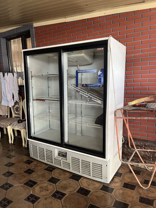 Продам холодильник большой