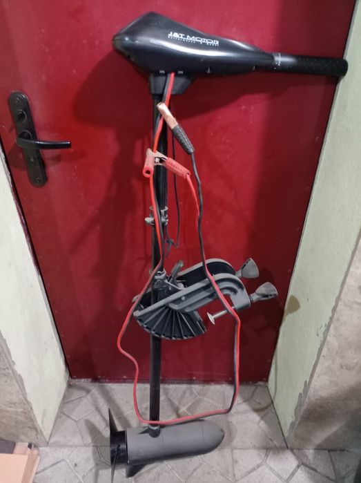 Лодочный электро мотор