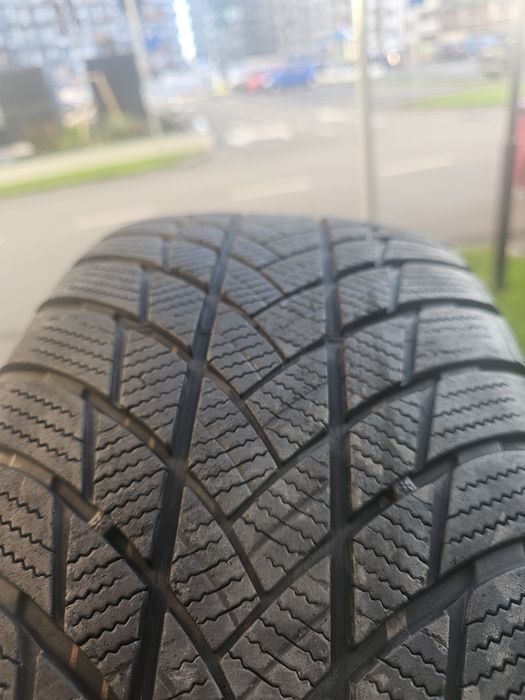 4x Anvelope Iarna 215/55 R18 - 2x Michelin Pilot Alpin 5 + 2x Bridgestone - DOT 2020 / 2022 - Profil 6-7mm