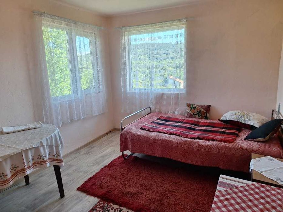 Продава къща село Брънеците